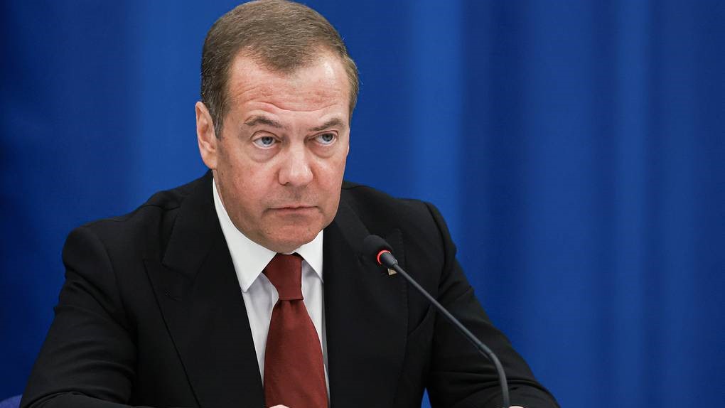 U vojnu službu stupilo oko 385.000 ljudi, od čega 80.000 dobrovoljaca – Medvedev