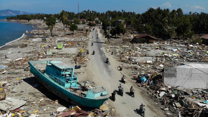 U zemljotresu i cunamiju u Indoneziji 844 mrtvih