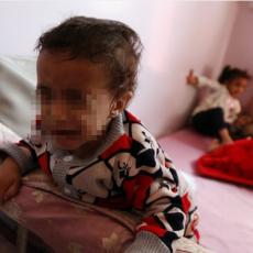 UBIJENO TROJE DECE I 60 LJUDI: Vazdušni napad u Jemenu - još uvek se IZVLAČE TELA iz ruševina