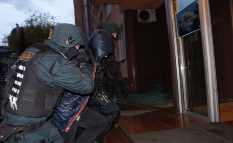 UHAPŠEN ZBOG ORGANIZOVANOG KRIMINALA I KORUPCIJE: Alija Delimustafić priveden u prostorije FUP 