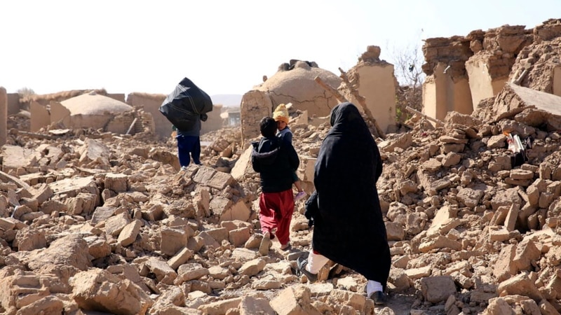 UN: Ograničavanje prava nakon zemljotresa žene i devojčice u Avganistanu stavlja u smrtonosnu opasnost