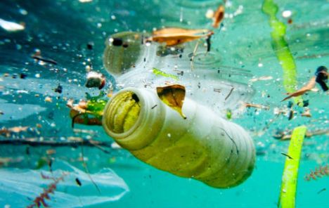 UN postigao sporazum o smanjenju plastičnog otpada u oceanima