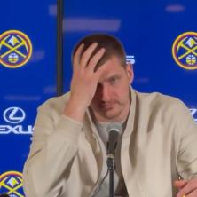 URNEBESNA REAKCIJA: Pogledajte kako Jokić reaguje kada mu spomenu MVP nagradu (VIDEO)