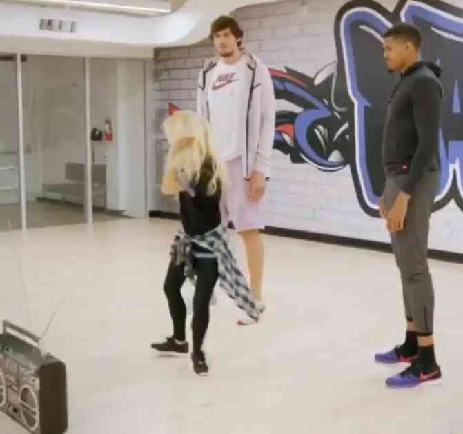 URNEBESNI BOBI I TOBI: Pogledajte kako se Marjanović i Heris spremaju za NBA sezonu (VIDEO)