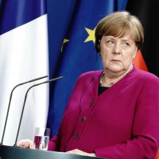 URNEBESNO! Angela Merkel  krenula bez pratnje pa se izgubila (VIDEO)