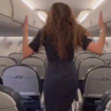 UZ OVAJ TRIK PREMESTIĆE VAS U PRVU KLASU Stjuardesa otkrila caku - potpuno besplatno (VIDEO)