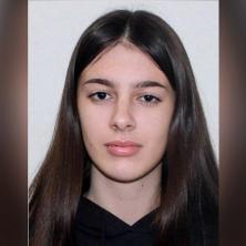 UŽAS! Devojčica Vanja (14) nestala na putu do škole! Majka Zorica i otac Aleksandar mole za pomoć, sumnjaju da je kidnapovana!