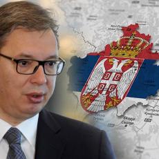 VANREDNO OBRAĆANJE PREDSEDNIKA SRBIJE! Vučić poručuje: Nećemo biti PILE KOJE ĆE STAVLJATI glavu na PANJ! 