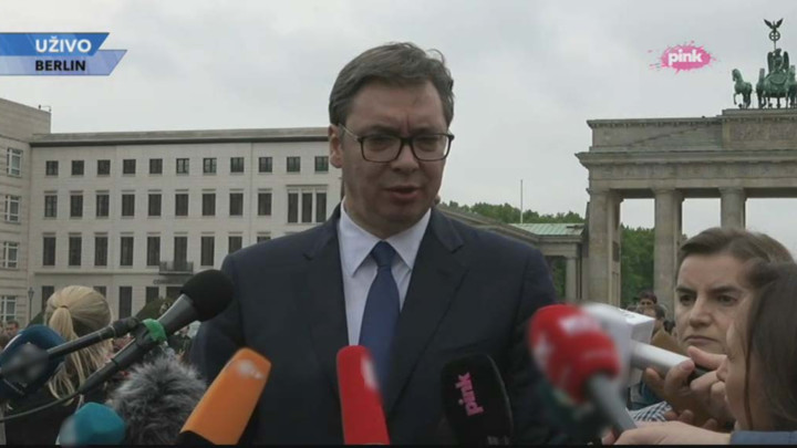 UŽIVO NA TV PINK I PINK.RS - Vučić iz Berlina: Poručio sam Mogerinijevoj da nema nastavka dijaloga bez ukidanja taksi! Nisam optimista po ovom pitanju