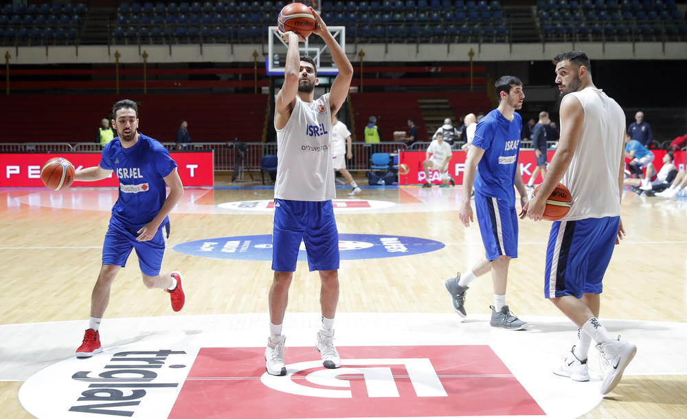 ORLOVI ODLETELI U KINU NA MUNDOBASKET: Srpski košarkaši u krcatom Pioniru rasturili Izrael u odlučujućem meču (KURIR TV)