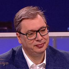 OVO SU BILI PUCNJI U SRBIJU Vučić u Ćirilici: Opozicija na najbrutalniji način koristi osećanja ljudi