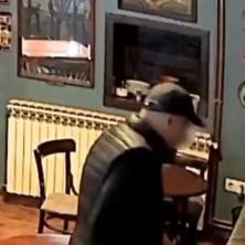 (UZNEMIRUJUĆE) Pripadnik Žandarmerije iz Šapca pretio bivšoj partnerki i njenom detetu: Repetirao službeni pištolj na nju i davio je usred kafića