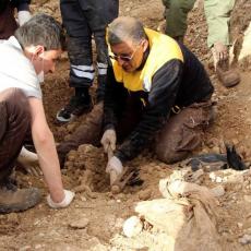 (UZNEMIRUJUĆE) Pronađena masovna grobnica na severu Iraka, za ovaj zločin terete se DŽIHADISTI 