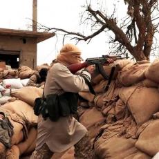 UZNEMIRUJUĆI FOTO: Džihadisti IS zabeležili trenutak zarobljavanja komandanta Hezbolaha