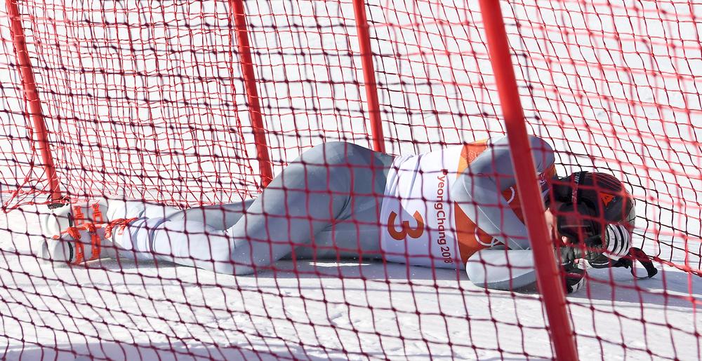 (UZNEMIRUJUĆI VIDEO, FOTO) HOROR NA STAZI: Stravičan pad ruskog skijaša u Pjongčangu!