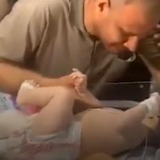 (UZNEMIRUJUĆI VIDEO) JEZIVI SNIMCI IZ GAZE: Beba izvučena živa iz ruševina, u napadu poginula skoro cela porodica