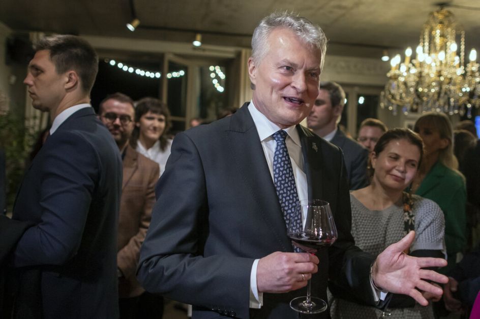 Ubedljiva pobeda dosadašnjeg predsednika Litvanije u prvom krugu izbora