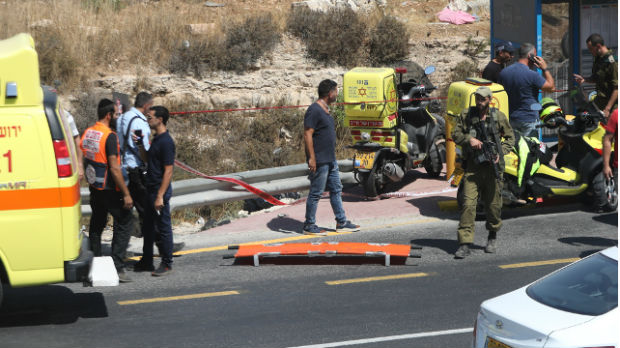 Ubijen Palestinac nakon što je kolima povredio tinejdžere