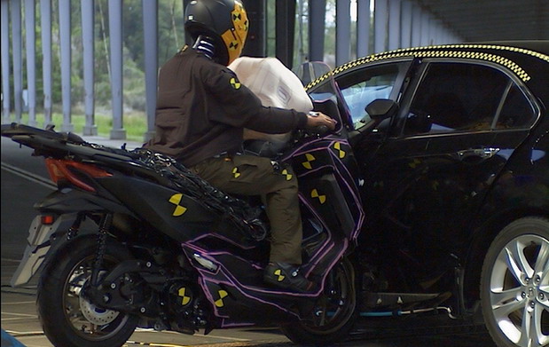 Ubrzava se razvoj vazdušnih jastuka za motocikle