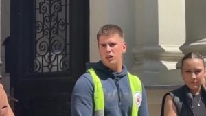 Učenici Srpske gimnazije u Budimpešti održali 16 minuta kako bi sprečili posetu ministra Dejana Vuka Stankovića