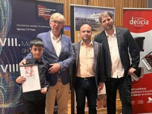 Učenik prokupačke Muzičke škole osvojio prvu nagradu u Češkoj