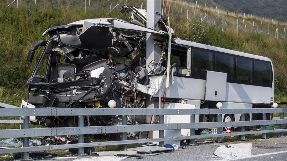 Udes nemačkog autobusa u Švajcarskoj, ima povređenih