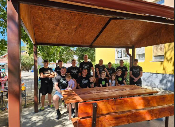 Udruženje  Radne akcije Delijski vis  i stanari zajedničkim snagama uredili međublokovski prostor u ulici Ljubomira Nikolića