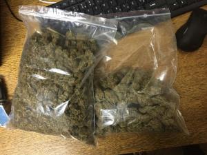 Uhapšen Nišlija koji je iz automobila bacio više od 100 grama marihuane