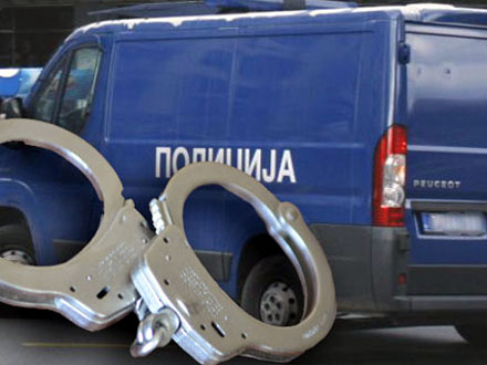 Uhapšen Ukrajinac koji je lomio izloge u centru grada