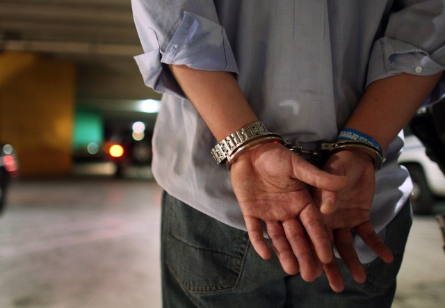 Uhapšen lažni policajac, iznuđivao novac od dve Srpkinje