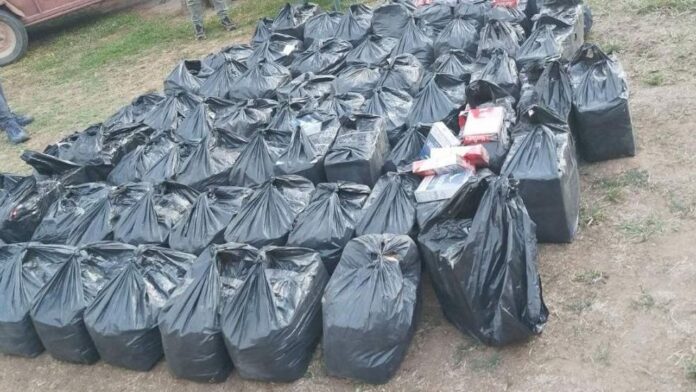 Uhapšen muškarac kod Niša, u stanu skrivao više od 700 kilograma duvana