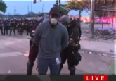 Uhapšen novinar CNN-a dok je uživo izveštavao sa protesta u Mineapolisu VIDEO