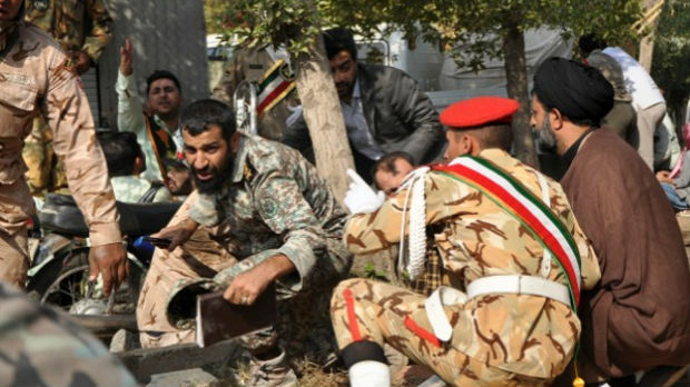 Uhapšen pripadnik vojske zbog napada tokom vojne parade u Iranu