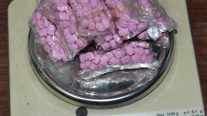 Uhapšen zbog trgovine drogom, pronađeno 2.100 tableta MDMA