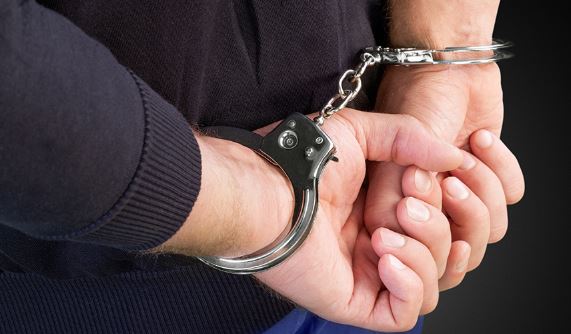 Uhapšena dvojica Bjelopoljca – Držali drogu i oružje