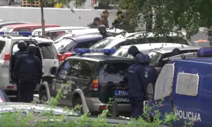 Uhapšeni u policijskoj poteri: Ukrali automobil, pa pljačkali po gradovima Srbije!