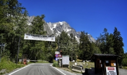 Ukinuta uzbuna u italijanskim Alpima, glečer se nije raspao i survao na kuće (VIDEO)