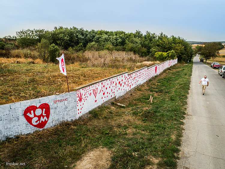 Uklonjena divlja deponija na Fruškoj Gori i ne, nisu nadležne službe (VIDEO)