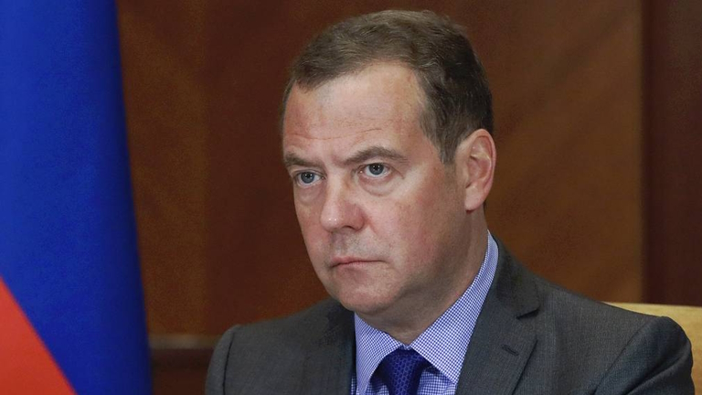Ukrajina da prestane da postoji jer nikome nije potrebna, kaže Medvedev