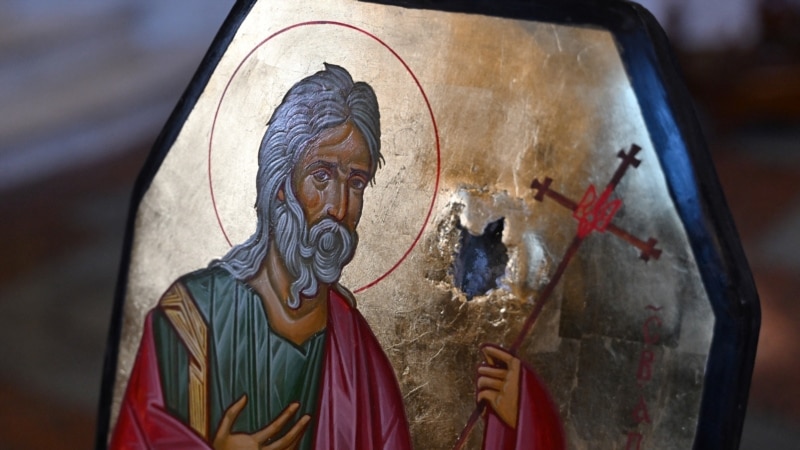 Ukrajinska pravoslavna crkva osveštava ikone naslikane na pancirima