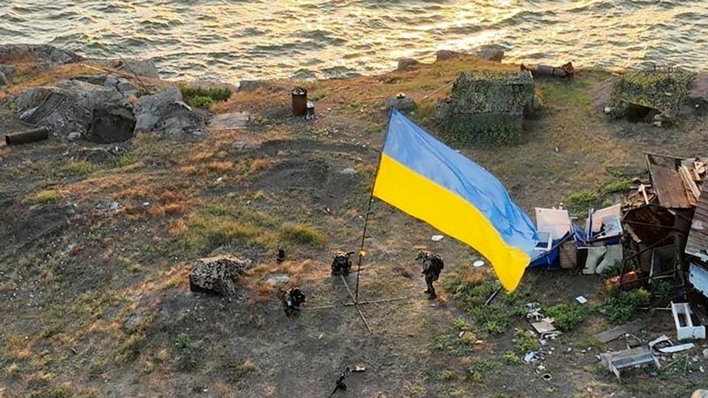 Ukrajinska zastava na Zmijskom ostrvu, Putin upozorava da je Rusija tek počela u Ukrajini