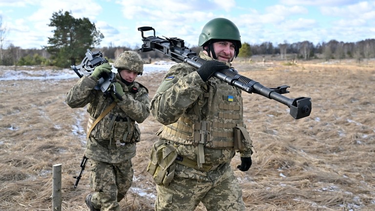 Ukrajinske ofanzivne snage popunjene u ljudstvu  – Kijev