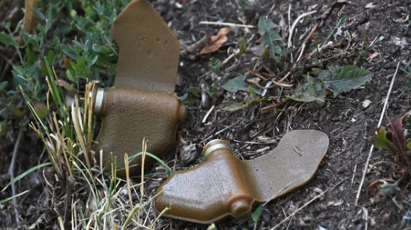 Ukrajinske snage ponovo raketirale Donjeck rasipajući zabranjene protivpešadijske mine „Lepestok“