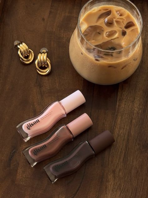 Ulje za usne ne preskačemo ni tokom hladnijeg perioda, a imamo i listu favorita