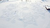 Umetnost i zima u Finskoj: Od terena za golf napravio čudesne figure