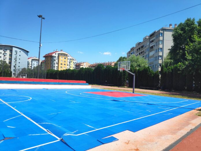 Uništeni novi tereni u dvorištu škole u Duvaništu