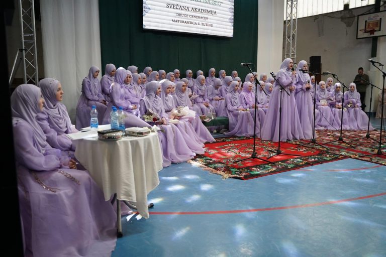 Upriličena akademija maturantica Gazi Isa-beg medrese u Tutinu