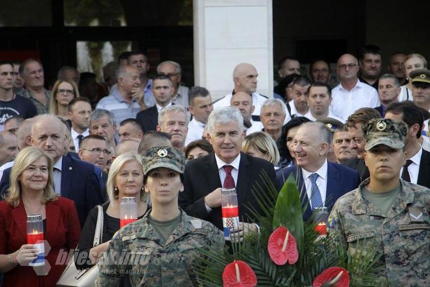 Uprkos brojnim osudama u Mostaru obilježena 25. godišnjica osnivanja tzv. Herceg-Bosne