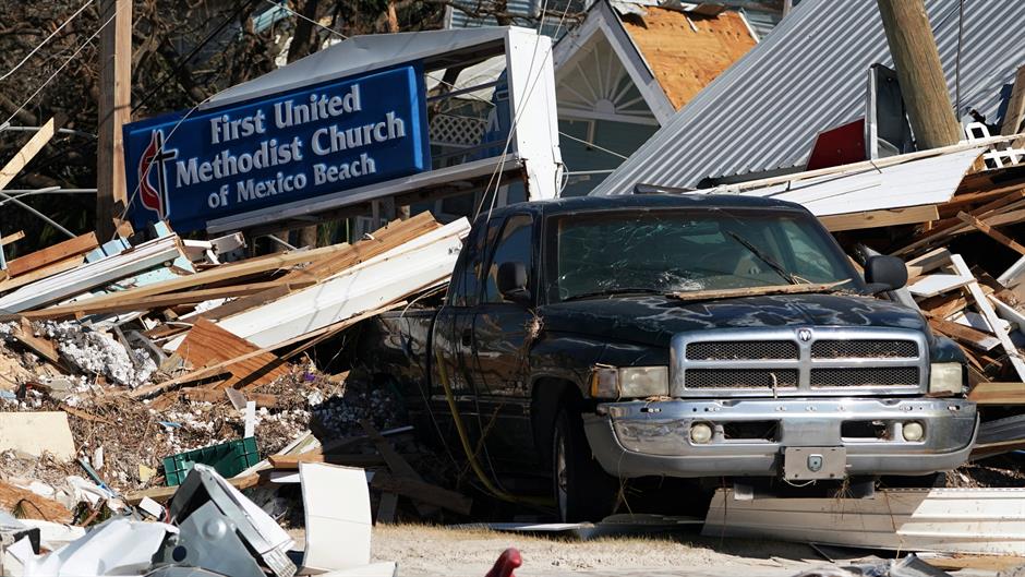 Uragan Majkl opustošio Floridu, najmanje 17 mrtvih