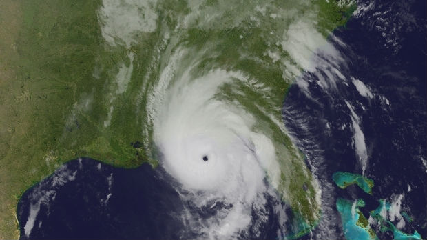 Uragan Majkl pogodio Floridu, moguća tornada
